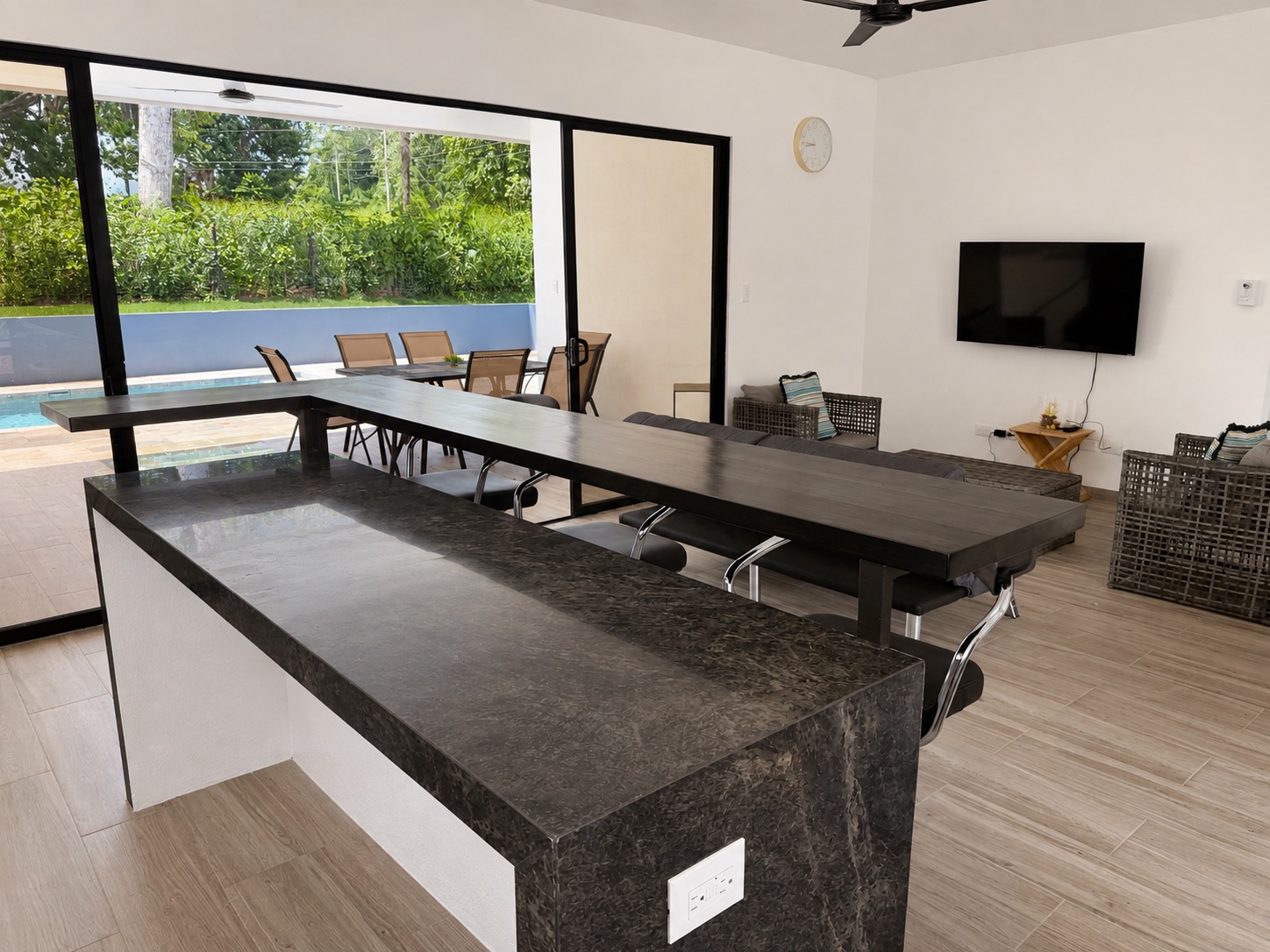 Breakfast Bar